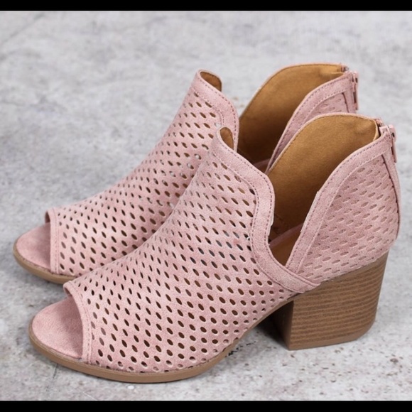 MAUVE PEEP TOE ANKLE BOOTIES - Picture 3 of 4